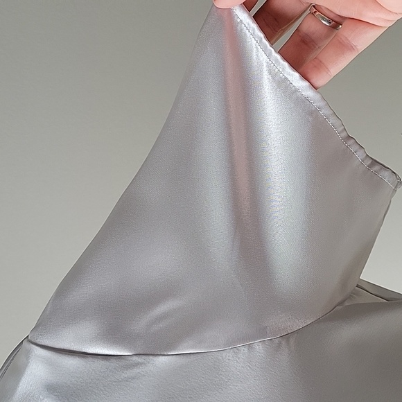 NWT Harve Benard Short Sleeves Scoop Neck‎ Women Size 12 Polyester Silver Top - Picture 8 of 11